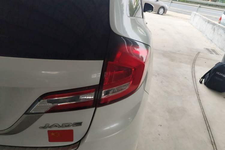 Used Honda Jade 2017 1.8L automatic Comfort version 5 seats
