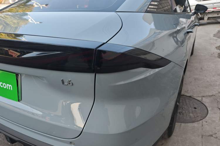 Used Geely Galaxy L6 2023 60km AIR
