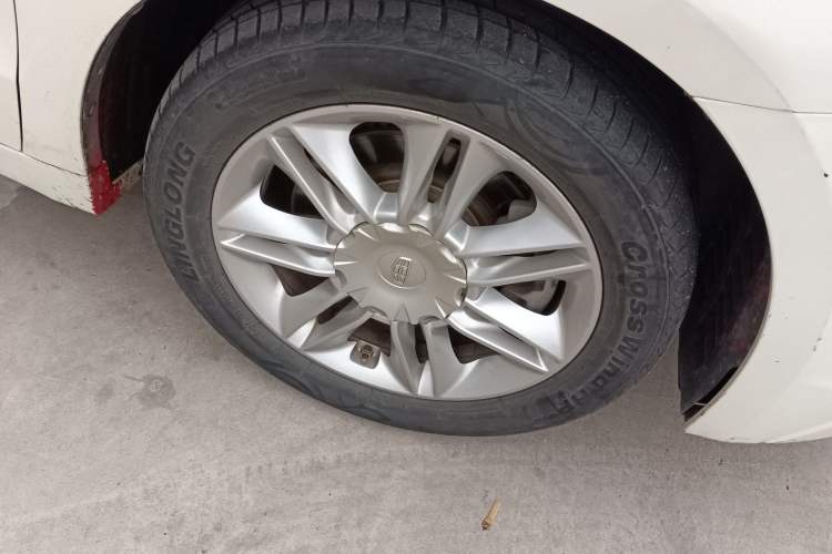 Used Geely Auto Emgrand GT 2015 1.8T Comfort Model Right Front Wheel Hub