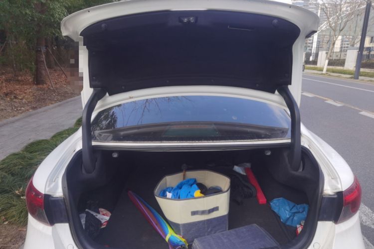 Used Mazda Atenza 2017 2.0L Blue Sky Luxury Edition