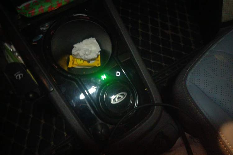 Used Chery Little Ant 2022 Restyled Version Sweet Pink Edition Half-Sugar Version 3-Cell Lithium Battery 30kW 408km Range
