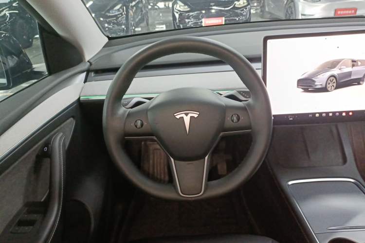 Used Tesla Model Y 2024 Rear-Wheel-Drive Version Steering Wheel