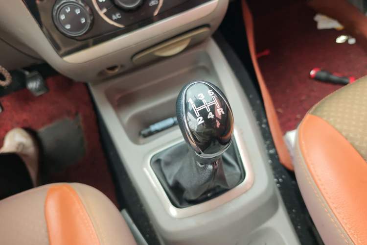 Used BAIC Weiwang M20 2017 1.5L M20S Basic Version DAM15DL
