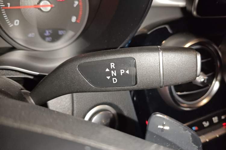 Used Mercedes-Benz GLC Coupe 2019 GLC 200 4MATIC Coupe SUV Gear Lever