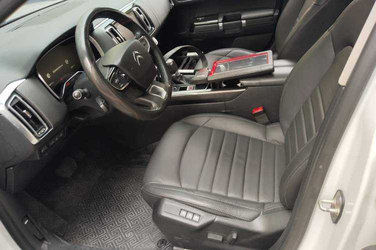 Used Citroen C6 2017 380THP Luxury Version