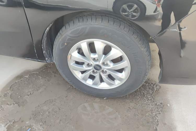 Used JAC Refine M4 2020 2.0 CTI Diesel Manual JingShang Version China VI Standard Right Front Wheel Hub