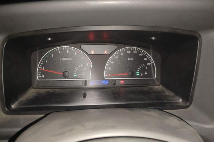 Used Dongfeng Shuaike 2011 1.6L Manual Comfort 7-Seater
