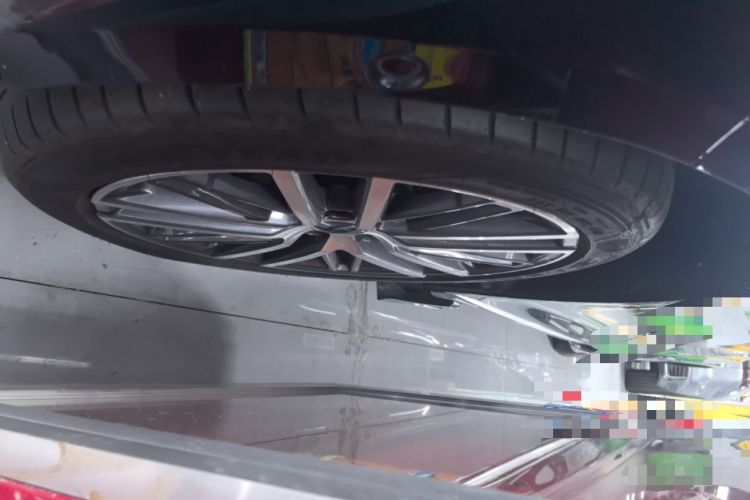 Used Geely Auto Preface 2023 2.0TD "Only This Verdant Green" Edition Exterior 4