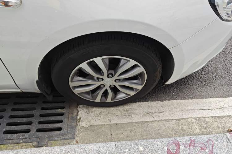 Used Buick GT 2019 18T Automatic Connected Elite Model China VI Standard
