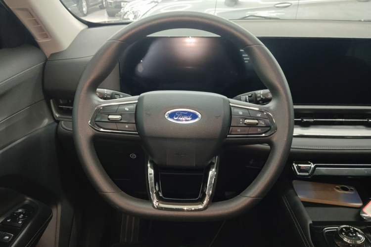 Used Ford Equator Sport 2023 EcoBoost 170 Prime Edition Steering Wheel