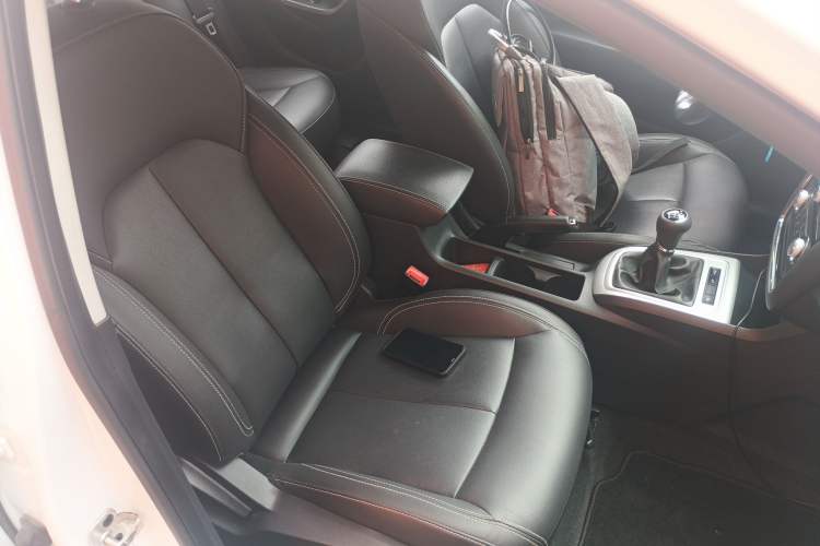 Used Roewe i6 2017 16T Manual Luxury Edition

