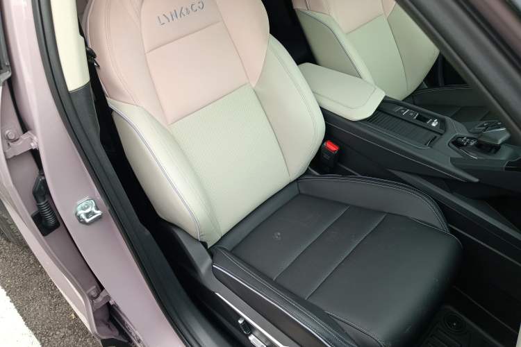 Used Lynk & Co 06 2023 Remix 1.5T Shero
