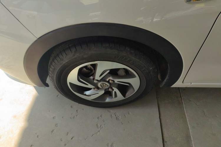 Used Baojun 310 2020 1.2L Manual Comfort Edition Left Front Wheel Hub