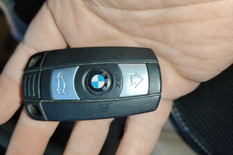 Used BMW 3 Series 2011 325i Luxury Edition