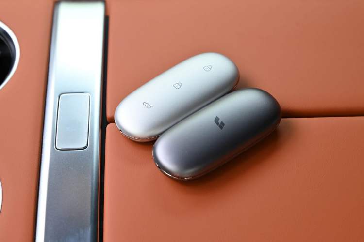 Used Li Auto L8 2023 Air model
