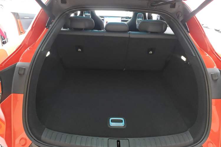 Used Xiaomi Auto YU7 2025 Ultra-Long Range High-Performance All-Wheel-Drive Max Edition
