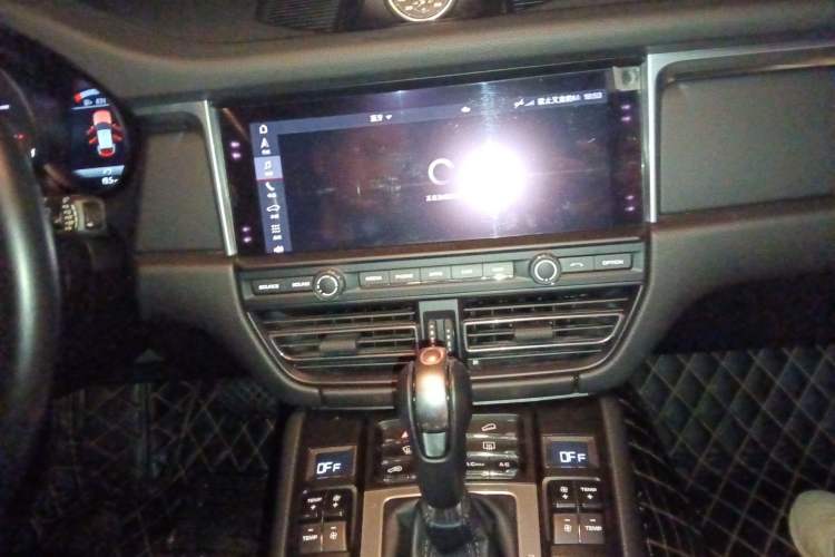 Used Porsche Macan 2018 Macan 2.0T
