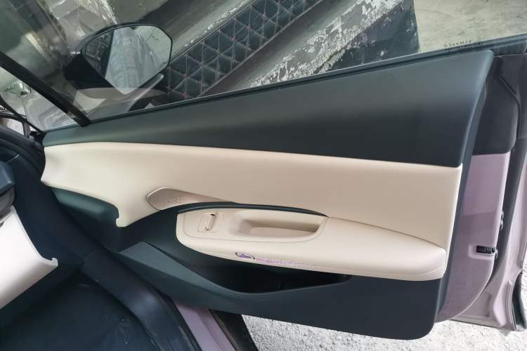 Used Lynk & Co Z20 2025 530 km Range Rear-Wheel Drive Max
