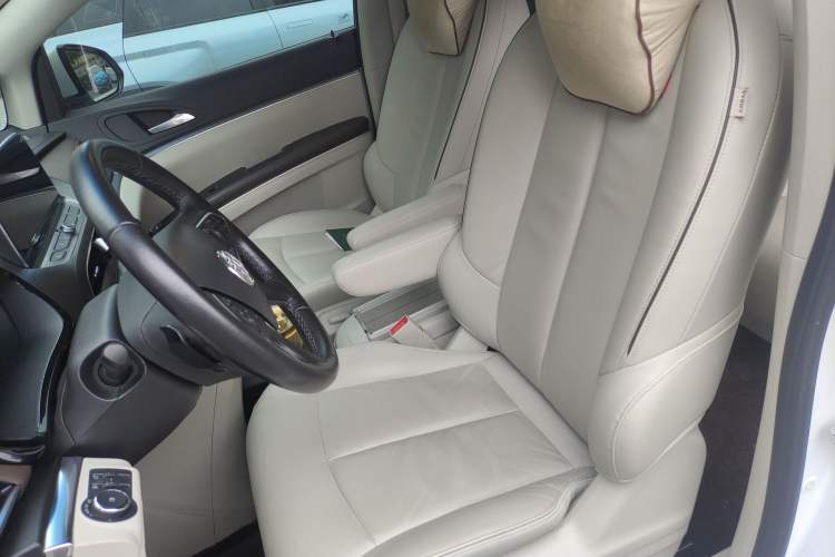 Used Buick GL8 2021 Land Cruiser Executive Class 652T Luxury Model