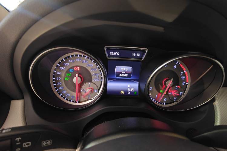 Used Mercedes-Benz GLA 2015 GLA 220 4MATIC Fashion Model