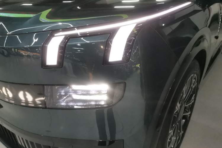 Used Lynk & Co 900 2025 1.5T Ultra Left Front Headlight