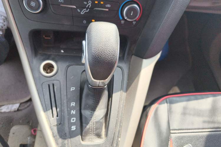 Used Ford Focus 2015 Sedan 1.6L Automatic Comfort Model
