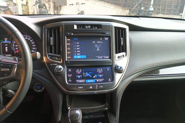 Used Toyota Crown 2018 2.0T Fashion Edition