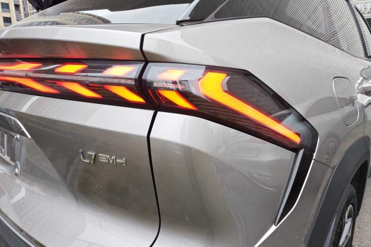 Used Geely Galaxy L7 2025 EM-i 115km Exploration+ Edition
