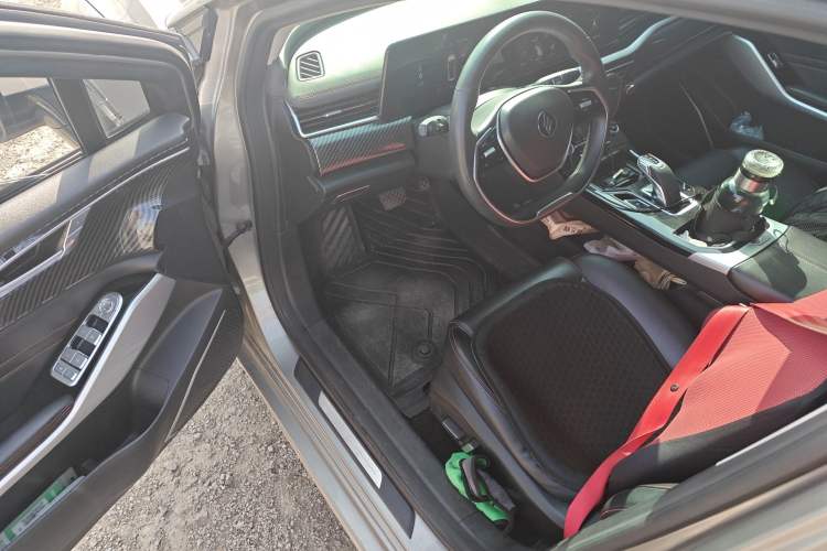 Used JMEV GSE 2021 450km Range Shining Luxury GT Edition Driver Seat