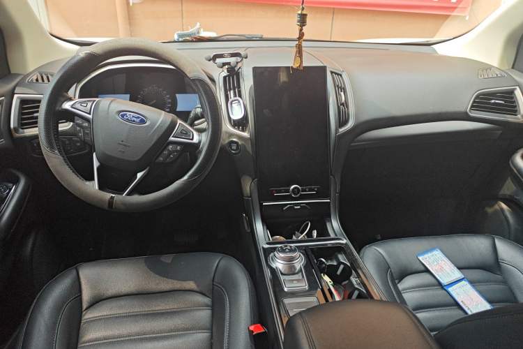 Used Ford Edge 2020 EcoBoost 245 Two-Wheel-Drive Platinum Edition 5 Seats
