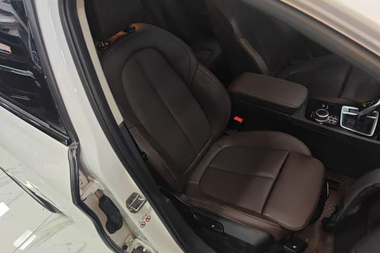 Used BMW 1 Series 2022 120i M Sport Night Edition
