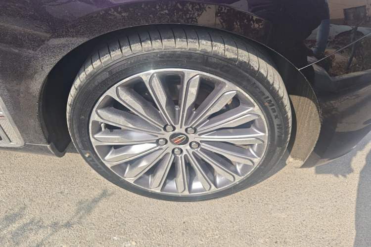 Used Hongqi H9 2022 3.0T Smart Connect Flagship Four-Seater Version Right Front Wheel Hub