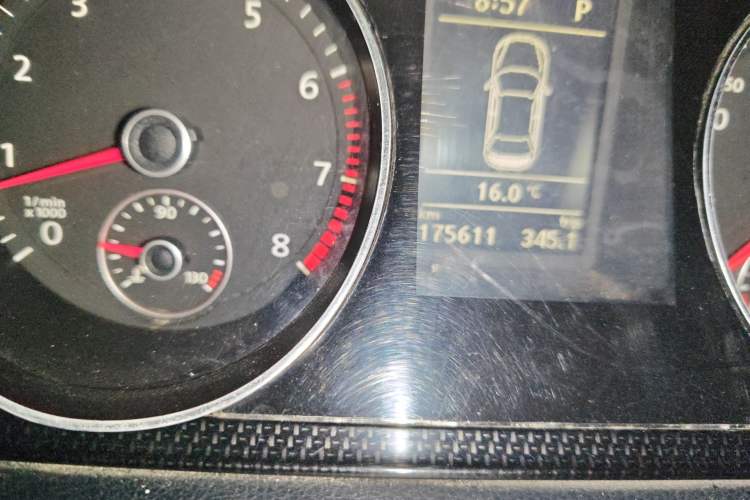 Used Volkswagen Magotan 2012 Revised 1.8TSI Luxury Version
