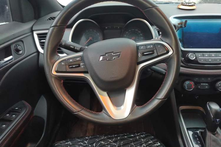 Used Chevrolet Monza 2020 Light Hybrid RS 330T Automatic Comfort Edition
