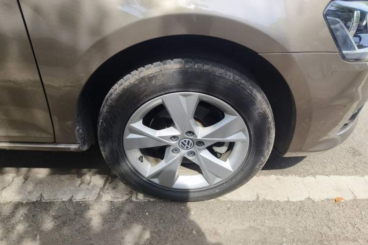 Used Volkswagen Bora 2015 Value Edition 1.6L Automatic Comfort Version