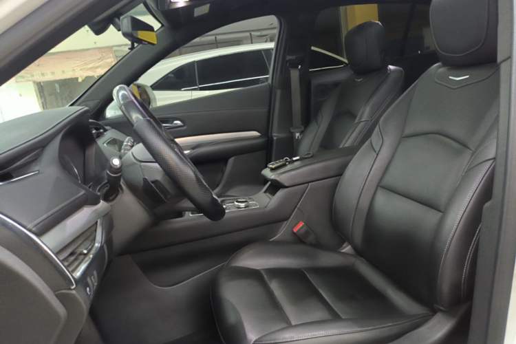 Used Cadillac XT4 2018 28T Two-Wheel Drive Leading Version Left Front Seat