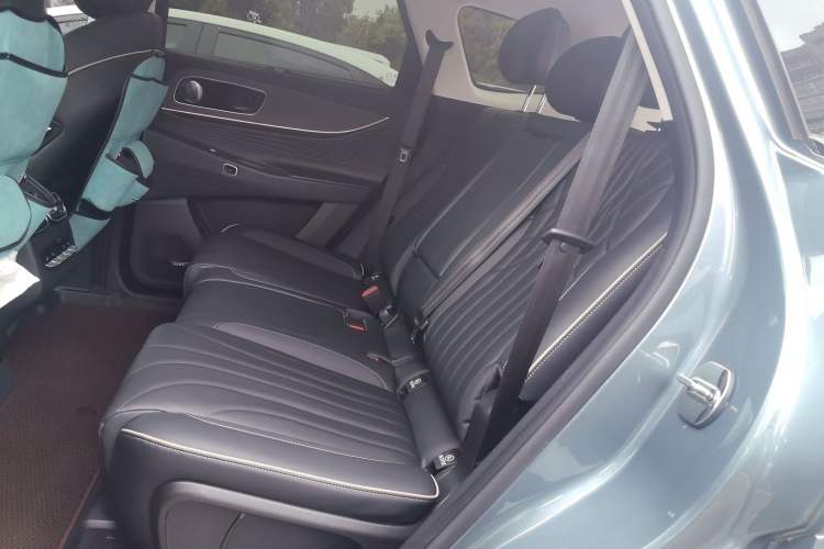 Used Chery Tiggo 9 2023 2.0T Dual-Clutch Two-Wheel Drive Prestige Version 5 Seats