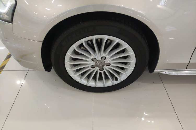 Used Audi A4L 2016 35 TFSI Collection Edition S line Comfort Model
