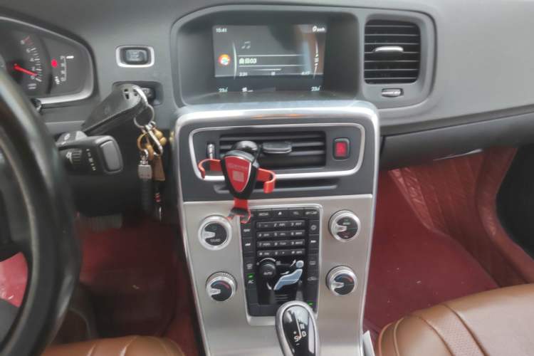 Used Volvo S60 2015 S60L 2.0T Smart Drive Edition
