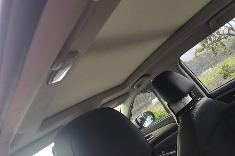 Used Changan CS75 2017 Shangkui Edition 1.5T Automatic Fengxiang Model
