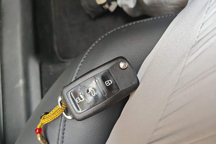 Used Volkswagen Jetta 2017 1.5L Automatic Comfort Model Interior 1