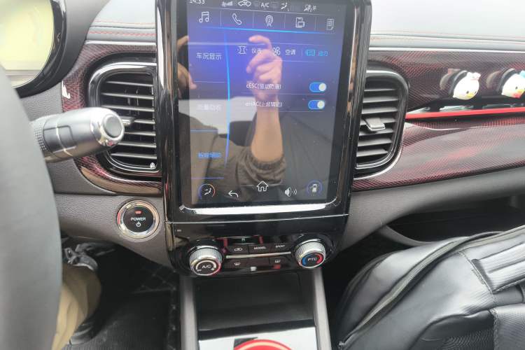 Used Chery QQ Little Ant 2022 Sweet Pink Edition Half-Sugar Version 3-Cell Lithium 30kW 301km
