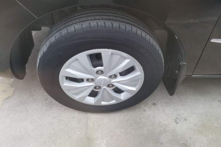 Used JAC Refine M3 2019 Creator Edition 1.6L Luxury Version Left Front Wheel Hub