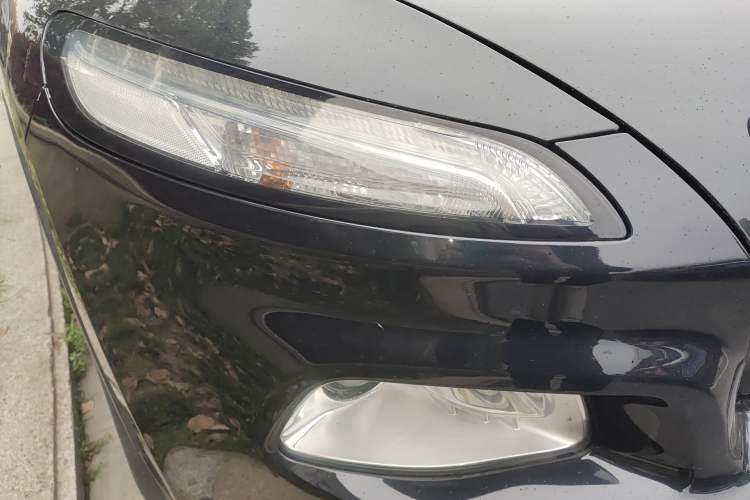 Used Jeep Cherokee 2017 2.0L Superior Edition Right Front Headlight