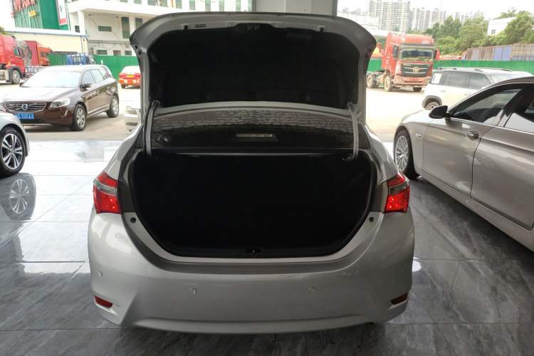 Used Toyota Corolla 2017 Revised Version 1.2T S-CVT GL Trunk