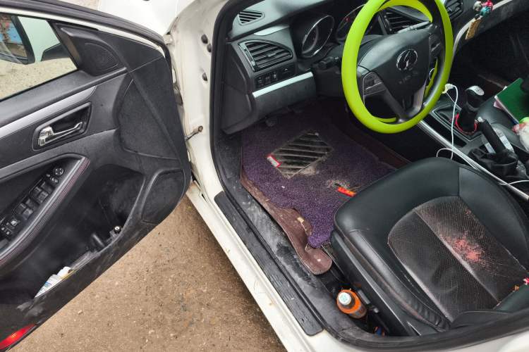 Used Bestune B70 2016 2.0L manual luxury edition Driver Seat