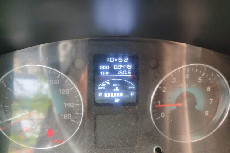 Used Jinbei New Hiace X30L 2016 1.5L Business Edition DLCG14 Odometer Close Up