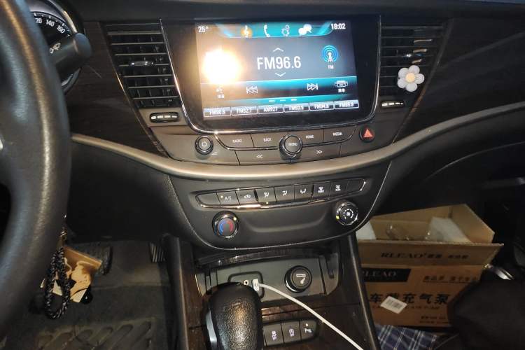 Used Buick Verano 2019 Sedan 20T Dual-Clutch Leading Model