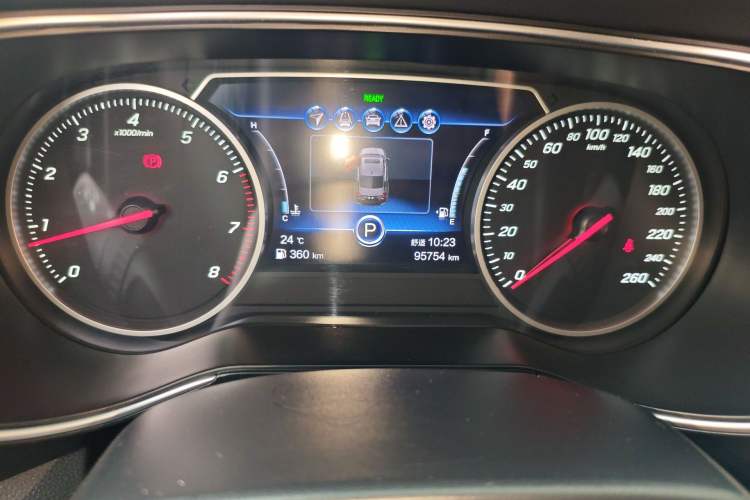 Used Hongqi H5 2022 Classic Model 1.8T Automatic Smart Connect Flagship Edition