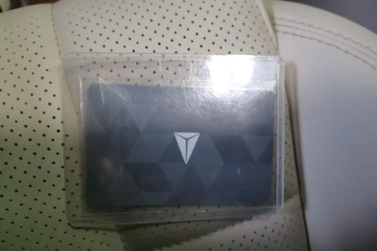 Used Deepal S09 2025 Four-Wheel Drive Ultra+ Custom Edition
